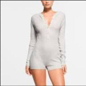 BRAND NEW SKIMS Waffle Button Up Henley Onesie-Light Heather Gray-Size 2X NWT